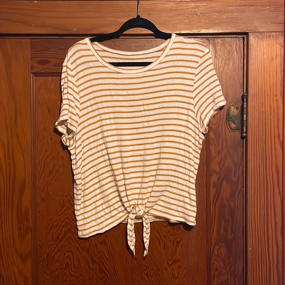 AE Tie Front Top